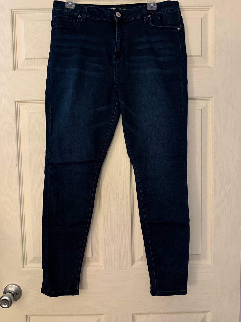 YMI Hyperdenim Super Soft Dark Wash Skinny Jeans XL